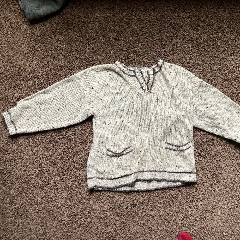 Lovely Vintage Cream Colored Sweater